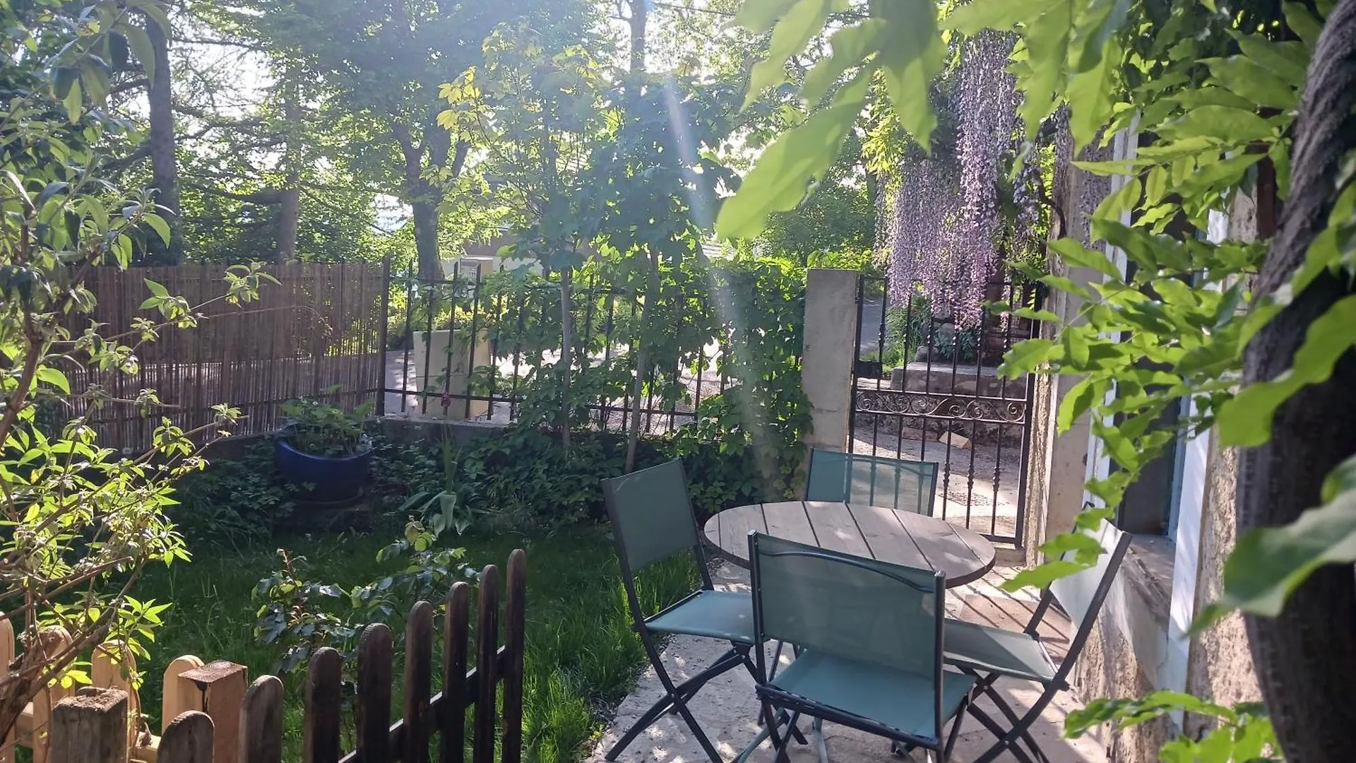 Lejlighed Appartement Tout Confort Dans Maison De Charme Saint-Jean-d'Arvey